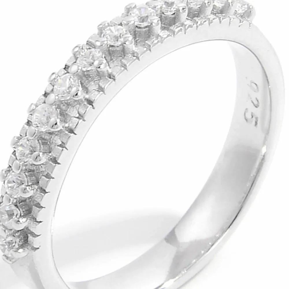 925 sterling silver ring with inlaid zircon stones, elegant jewelry piece showcasing sparkling accents and detailed craftsmanship.