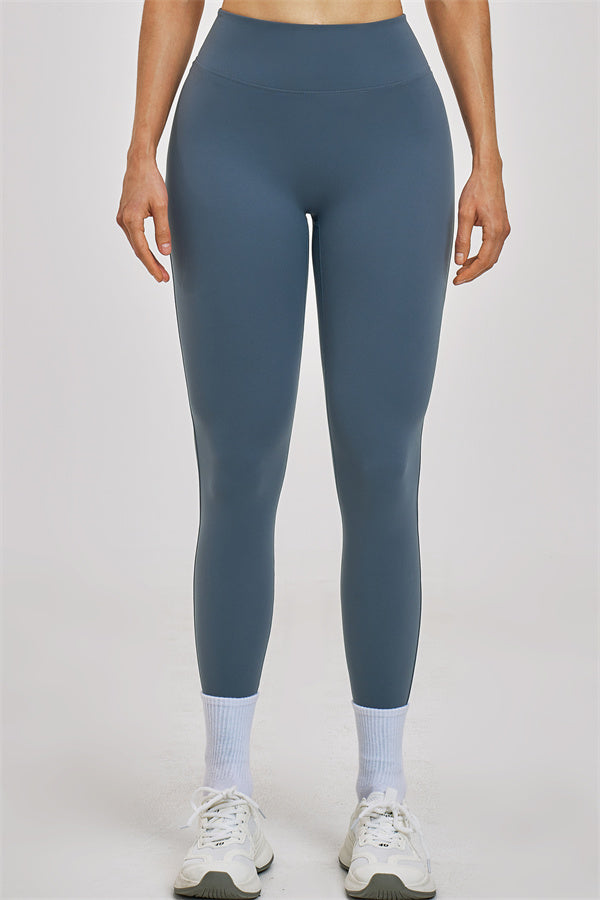 Fitglutes Activewear Zenith sports bra and leggings 2-piece set, featuring a stylish workout top and matching high-waist leggings.