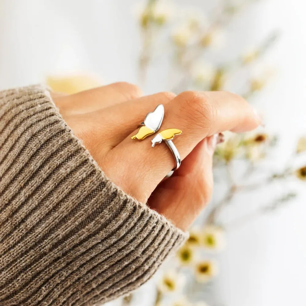 925 sterling silver butterfly ring featuring intricate butterfly design, perfect for stylish jewelry enthusiasts.