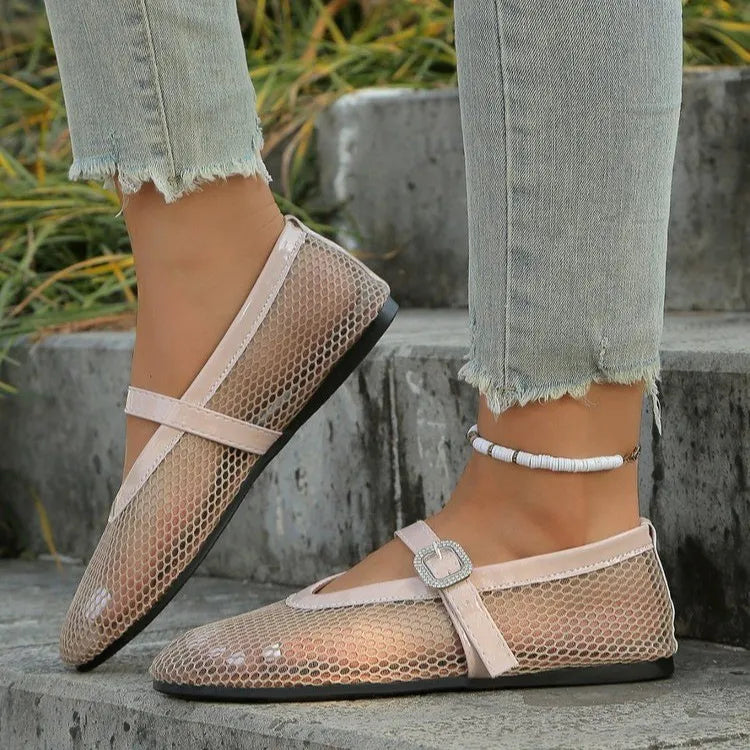 Women's breathable mesh flat sandals with round toes, summer shoes by Trendsi, featuring lightweight design and open-toe style.