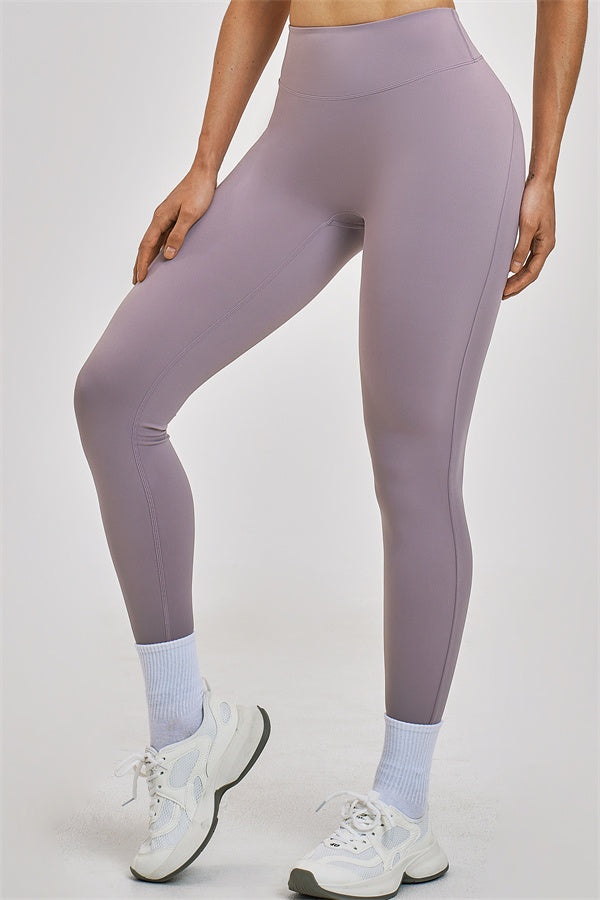 Fitglutes Activewear sports bra and leggings 2-piece set, stylish gymwear for women, featuring a matching athletic top and leggings.