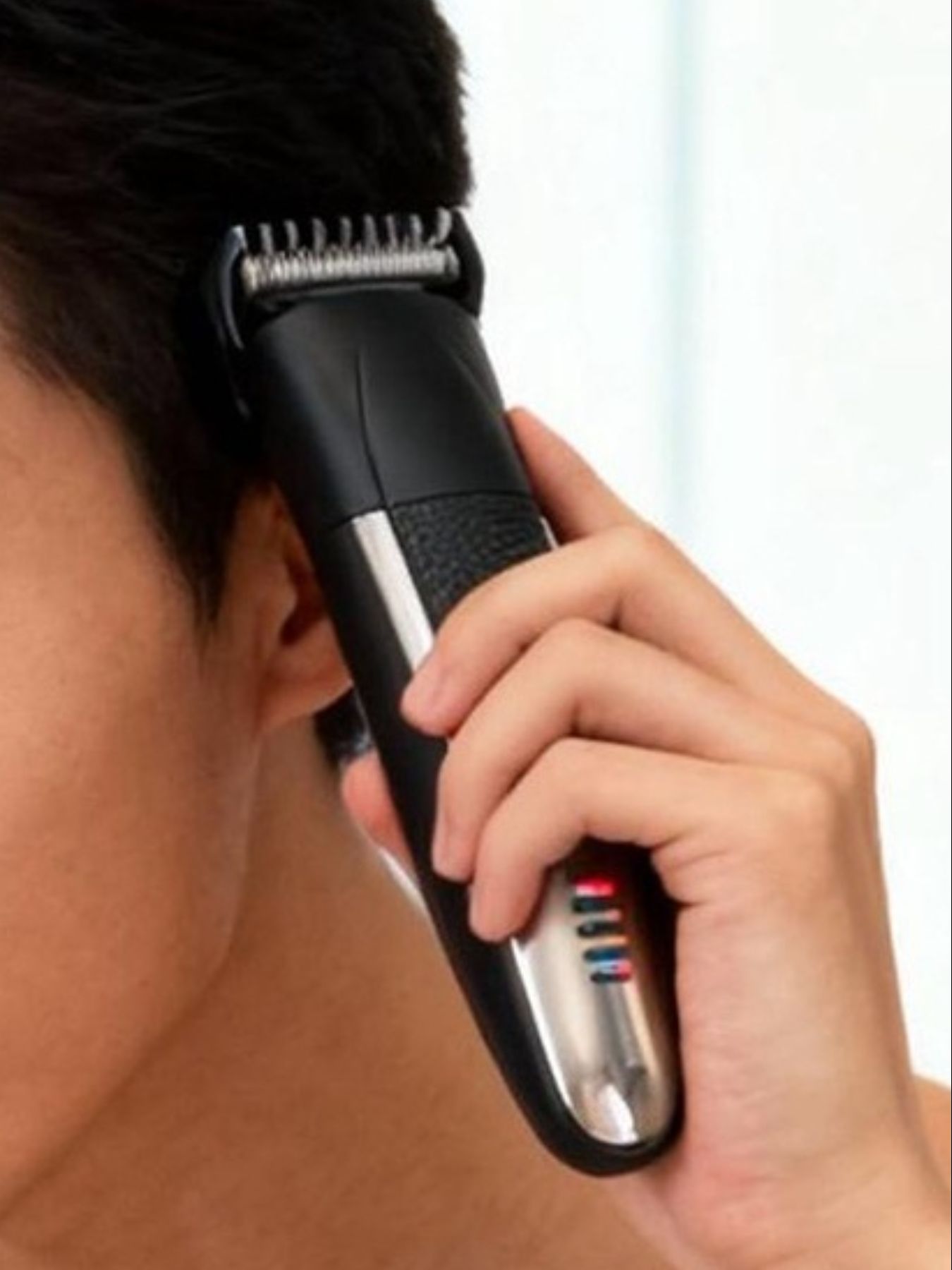 Trendsi 3-in-1 multifunctional electric grooming shaver set with interchangeable heads for beard, hair, and body grooming.