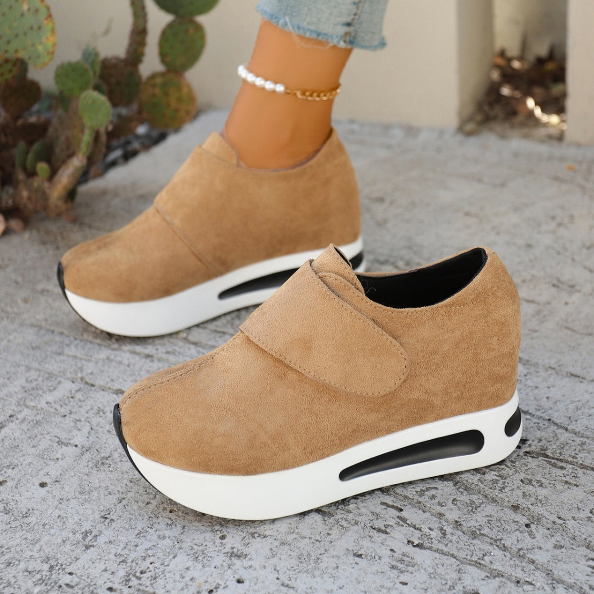 Women's round toe platform sneakers by Trendsi featuring trendy mid-heel casual shoes with a stylish design and comfortable fit.
