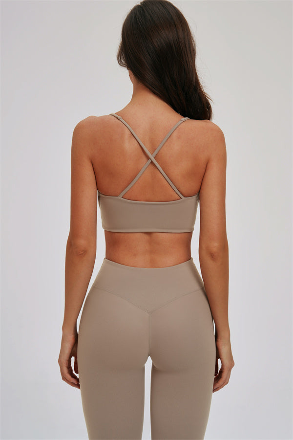 Fitglutes Activewear sports bra and leggings set, featuring athletic cross-back sports bra and matching workout leggings.