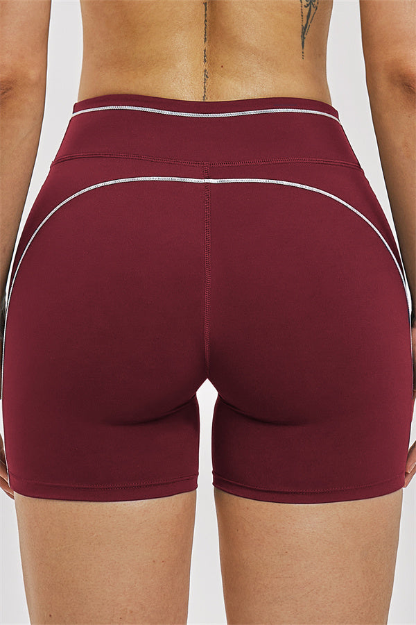 Fitglutes Activewear sports bra and shorts 2-piece set, athletic gymwear with comfortable fit and stylish design for workouts.