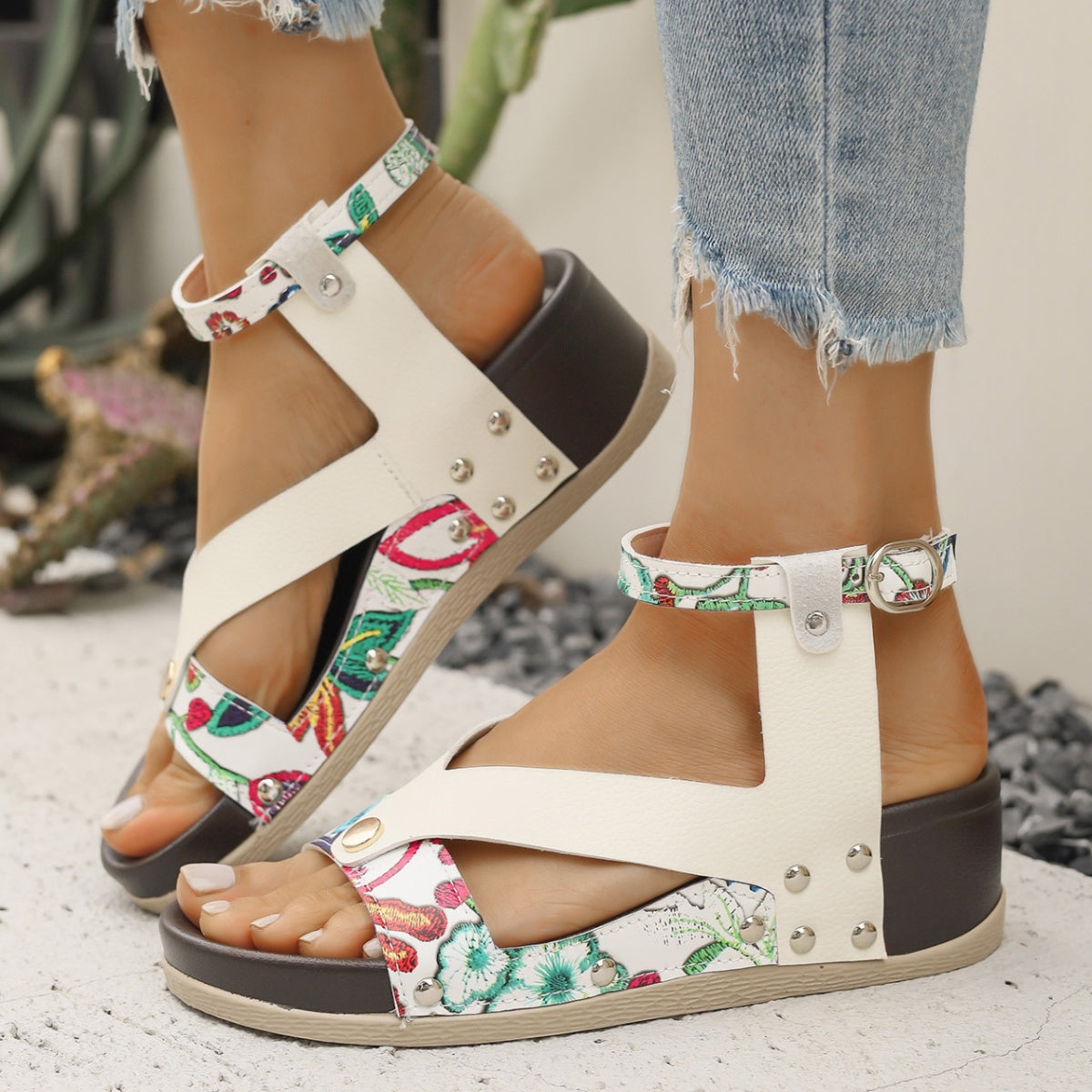 838de5f4-d4dd-48cd-a244-f86bf8384f2b-Max