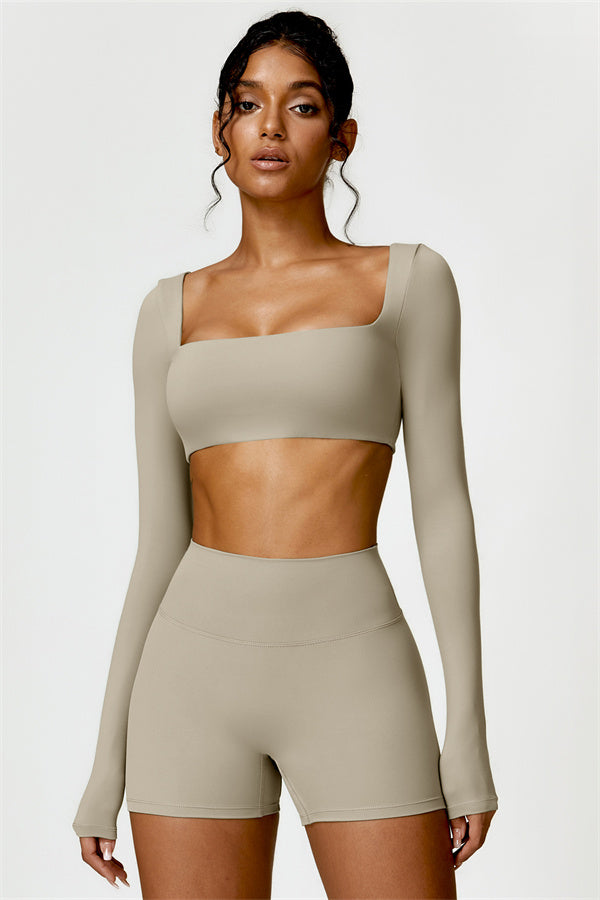 Fitglutes Activewear Olivia crop top and shorts 2-piece set, matching gymwear and sportswear for workout and active lifestyle.