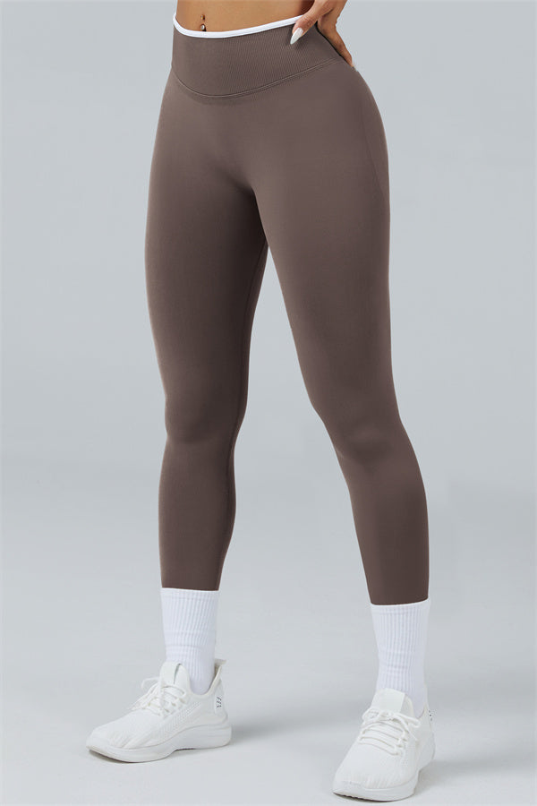 Fitglutes Activewear long sleeve crop top and leggings 2-piece set, stylish workout clothes for gym or activewear fitness.