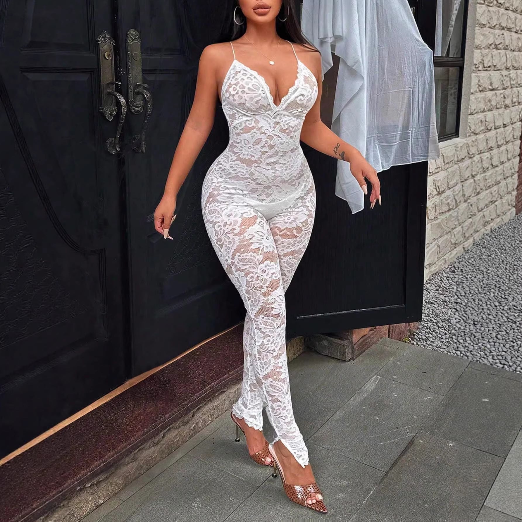 V-neck hanging neck tie jumpsuit