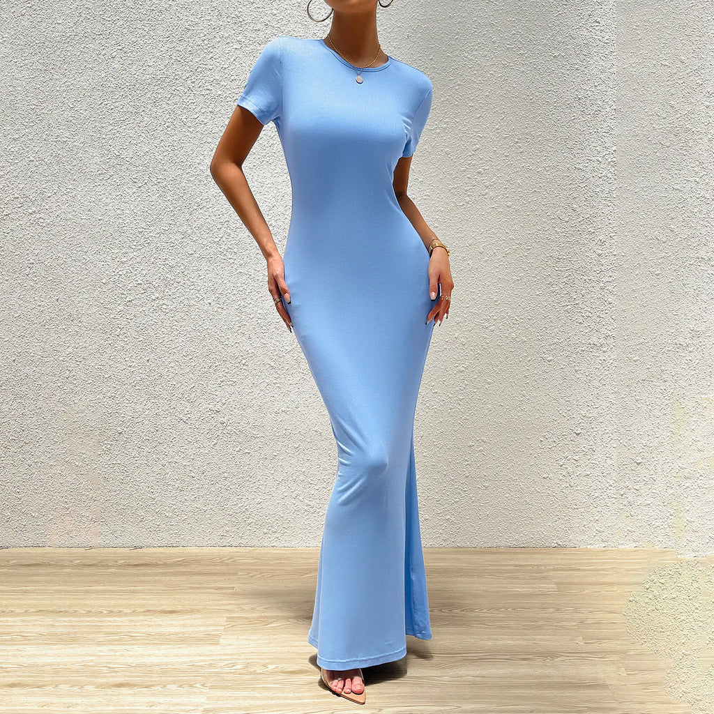Elegant solid color slim fit women’s round neck dress from Trendy Attic Store01, featuring a sleek, modern design.