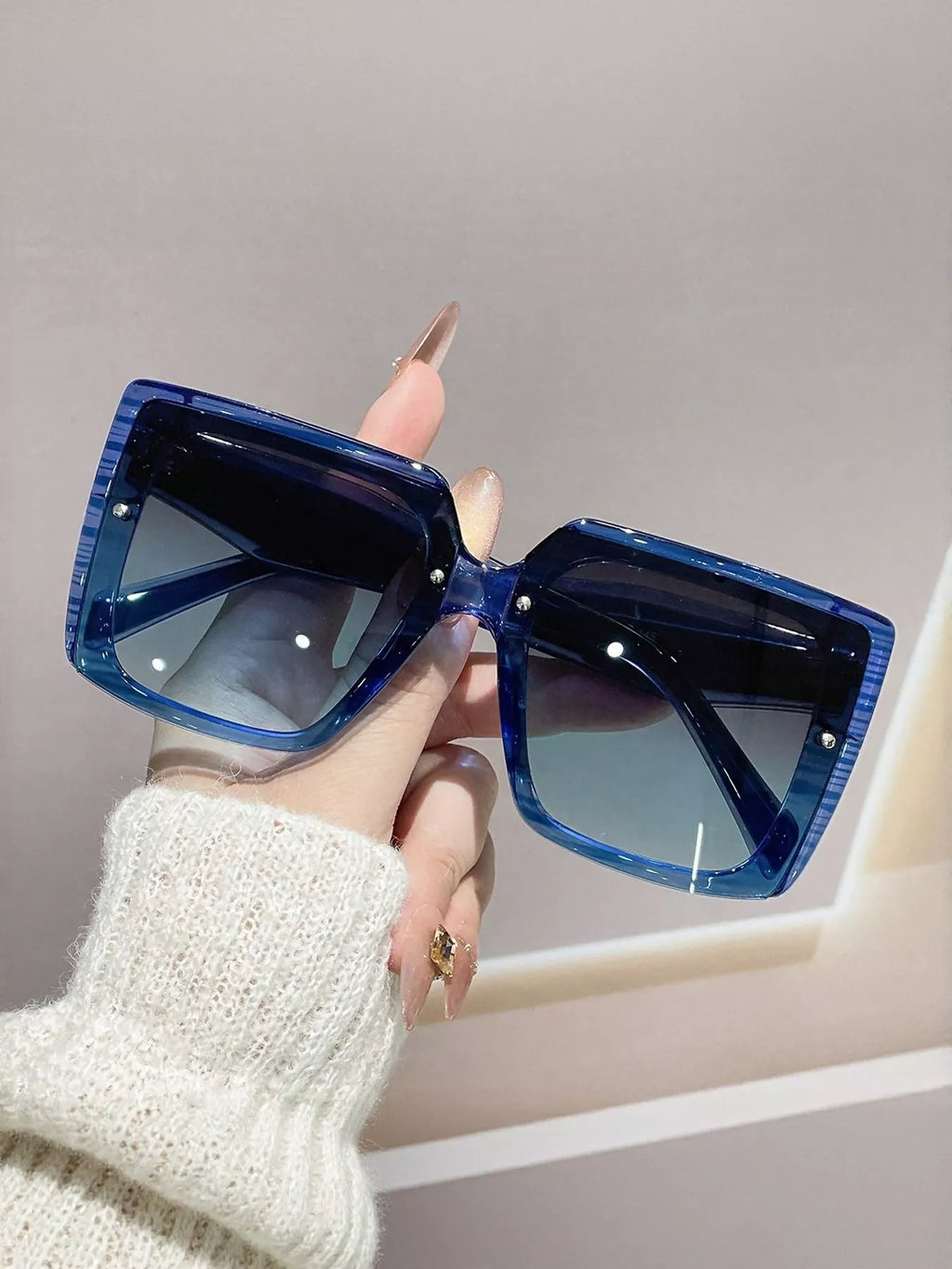 Oversized gradient square sunglasses with thick black frames and tinted lenses, trendy accessories by Trendsi.