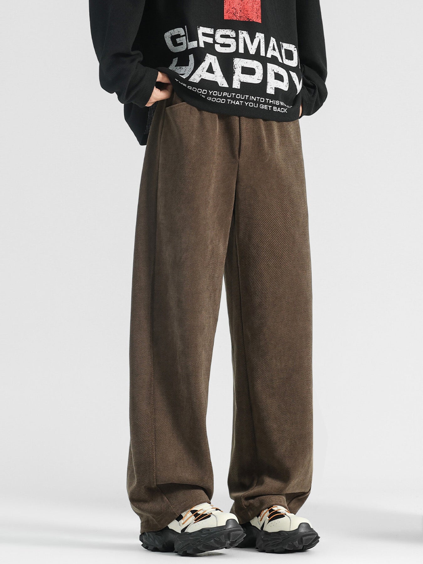 Men's premium loose fit pocket pants from Trendsi, casual plus size trousers with comfortable, relaxed fit and functional pockets.