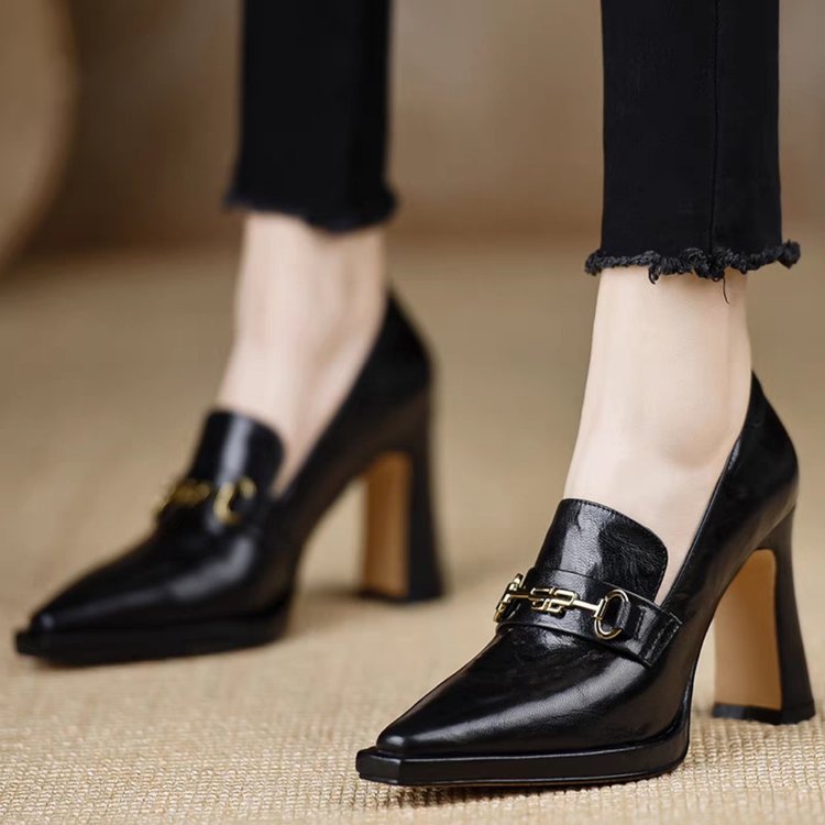 Women's retro chunky heel pointed toe pumps by FitiqueFit, slip-on office footwear with stylish design and comfortable heel.
