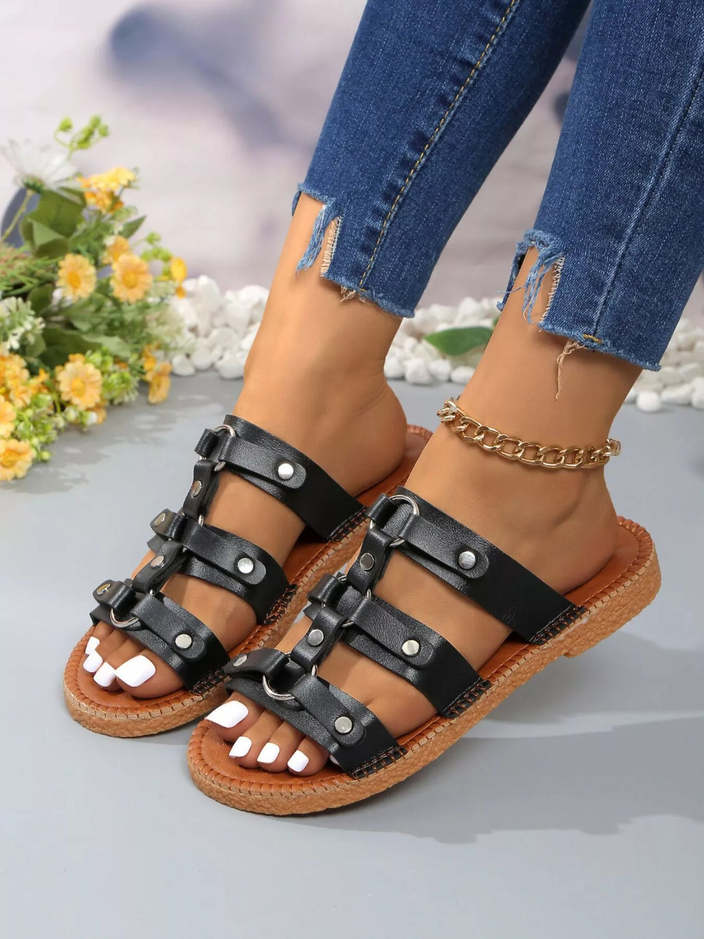 Shopimist open toe flats sandals featuring a sleek design with a comfortable fit and stylish open toe style.