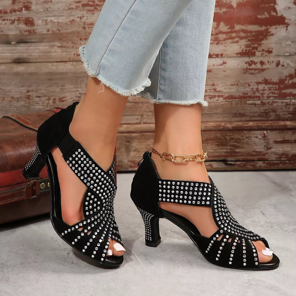 Shopimist peep toe block heel sandals featuring a stylish open toe design and chunky heels, perfect for casual or dressy occasions.