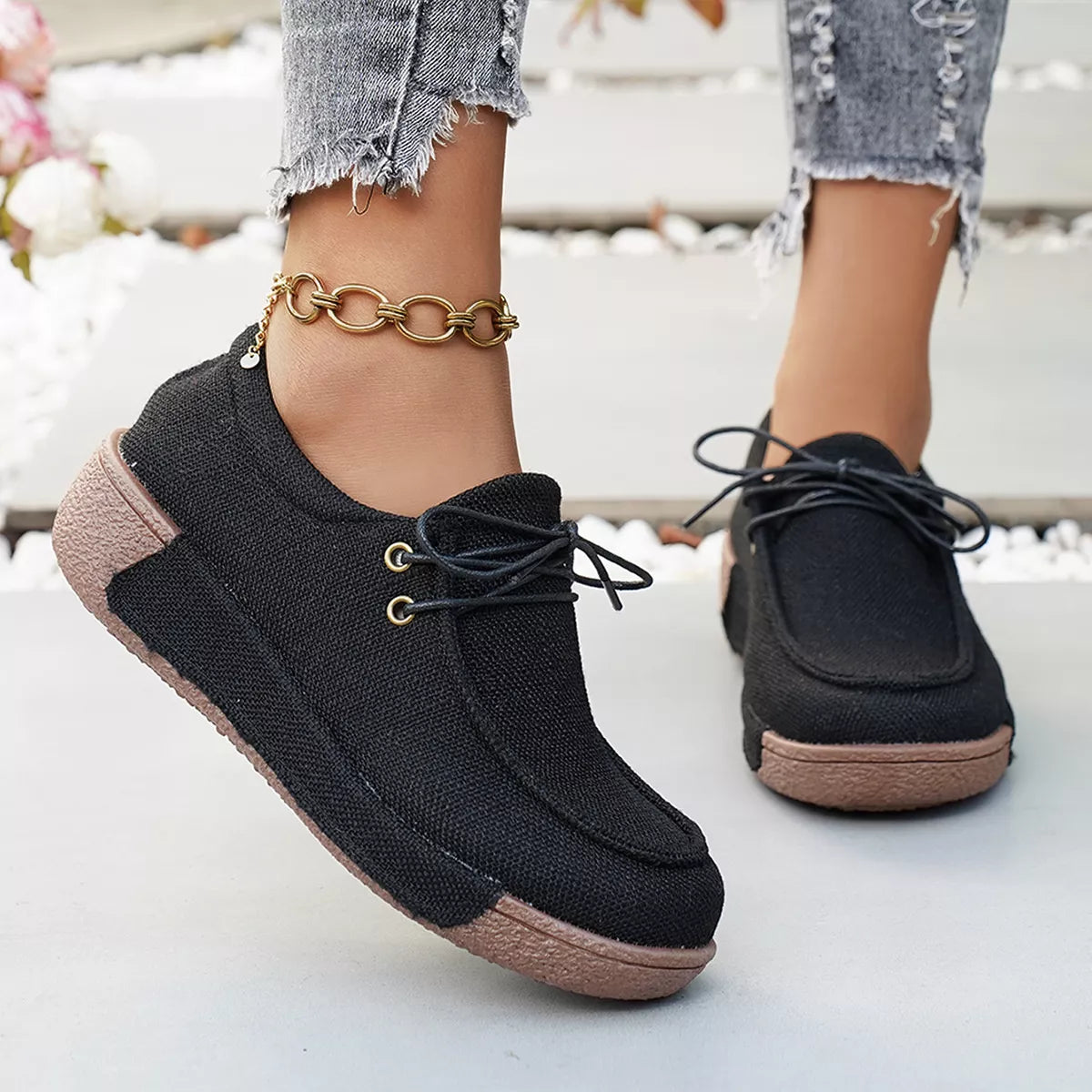 Trendsi round toe lace-up sneakers, casual footwear with white laces and a clean design, suitable for everyday wear.