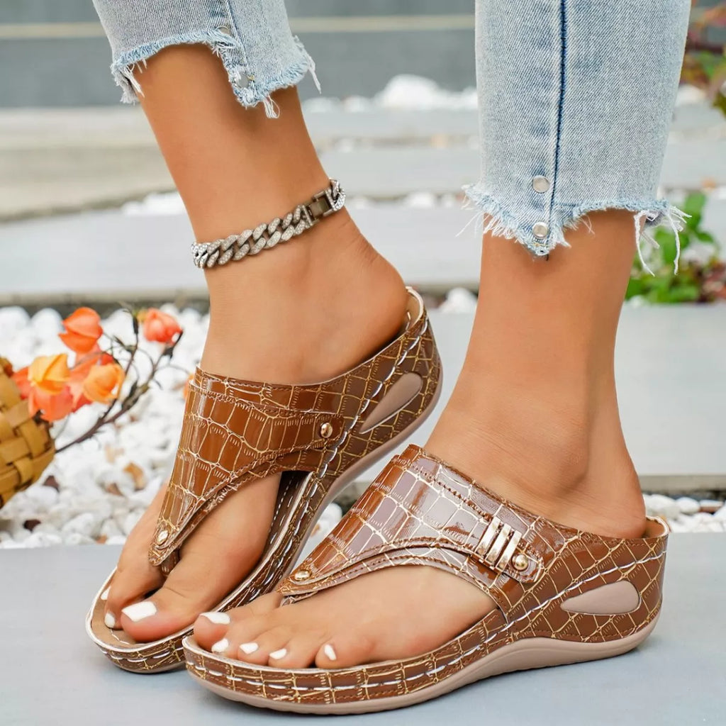 Shopimist toe post wedge sandals with cork heels and neutral straps, perfect for casual summer wear.