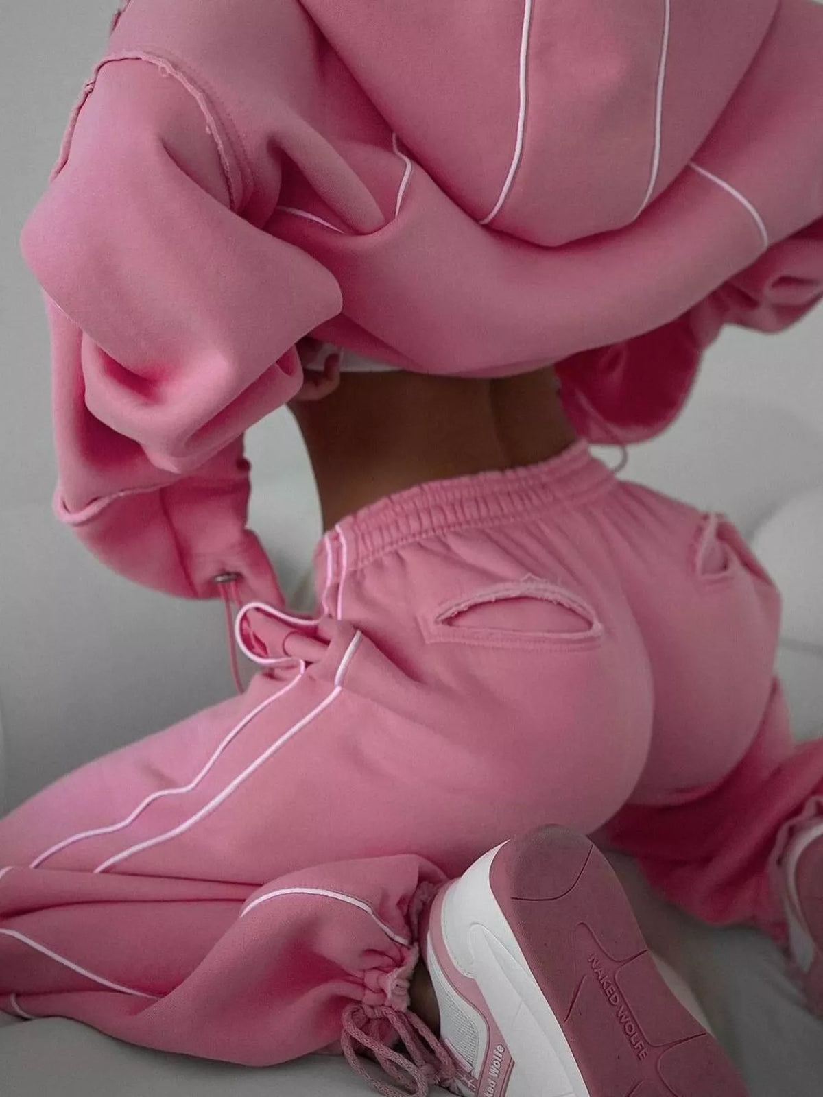 Trendsi cropped zip-up hoodie and wide-leg sweatpants lounge set, casual comfortable hoodie and matching pants for relaxed style