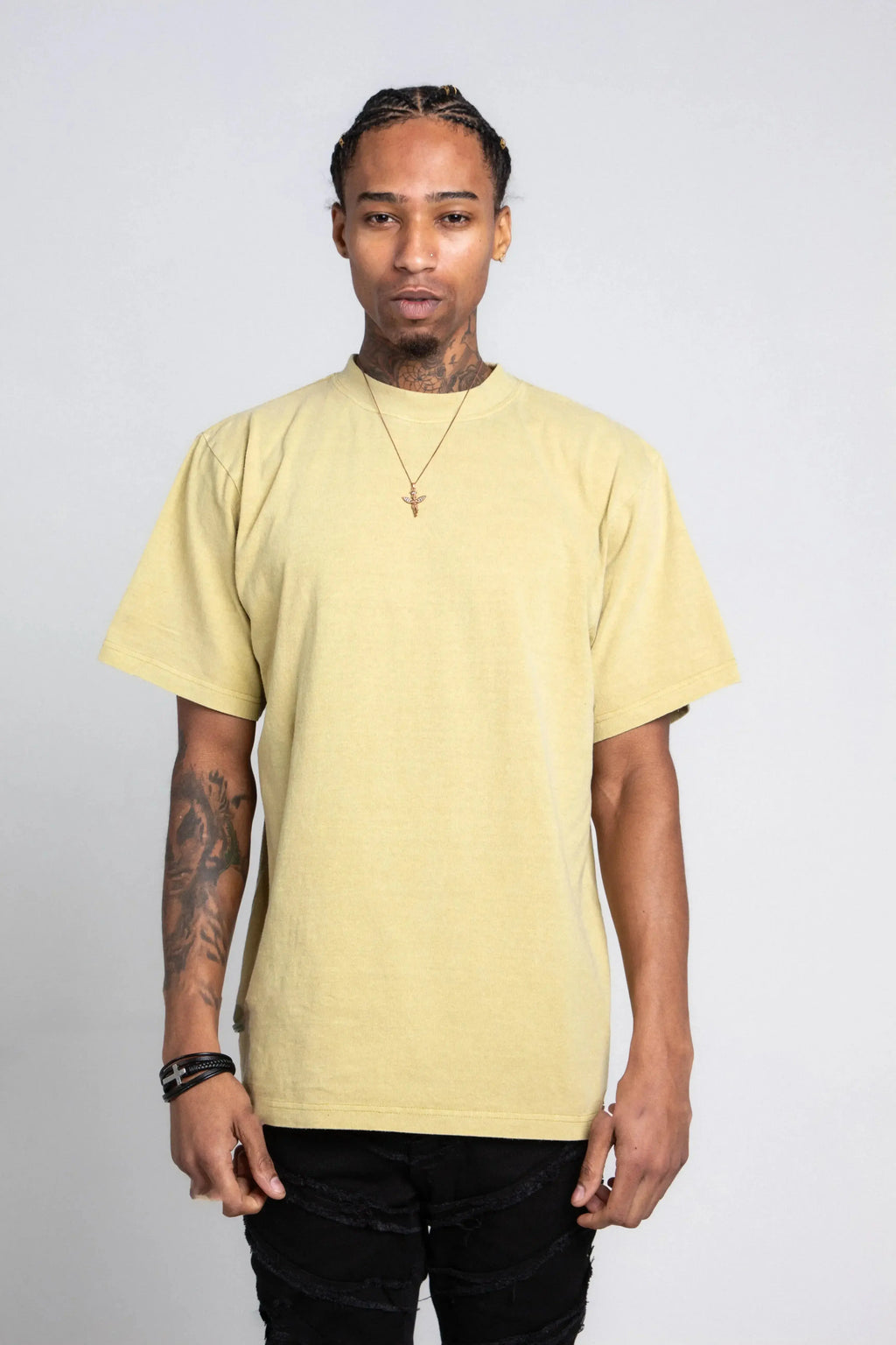 Pastel heavy cotton tee from Plush Fashion Hub, casual tops with a relaxed fit and soft pastel color.