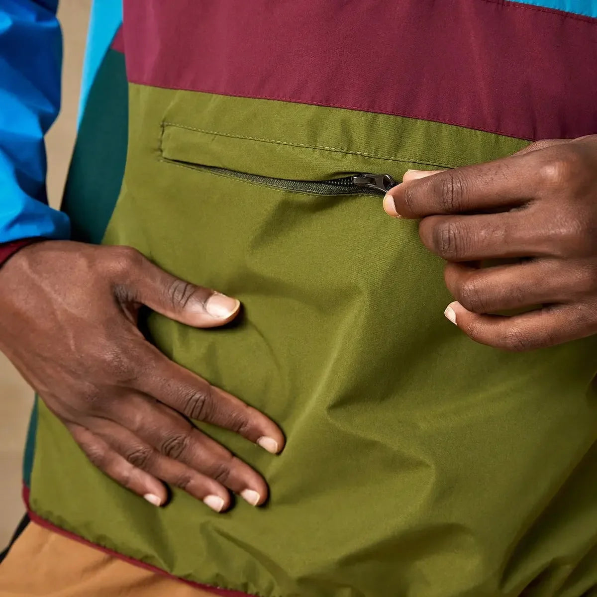 American Casual Jacket Men's Loose Outdoor Waterproof Windproof Mountaineering Clothing - Plush Fashion Hub