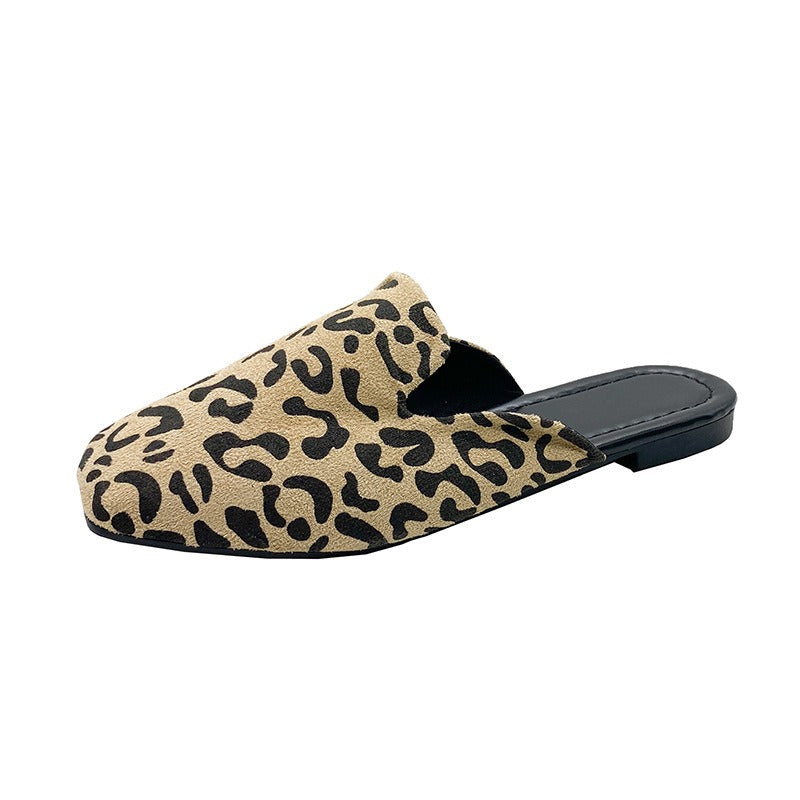 Leopard print pointed toe slippers by Plush Fashion Hub featuring stylish slip-on mules with animal print design.