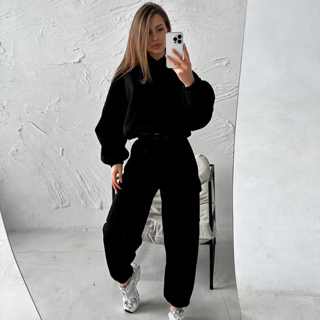 Eprolo women's two-piece hoodie and trousers set, casual sweatshirt and pants clothing for women, comfortable and stylish.