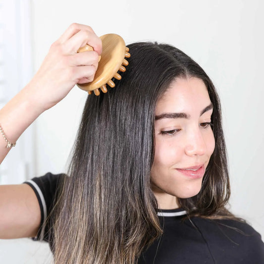 Bamboo Stimulating Scalp Massager - Plush Fashion Hub