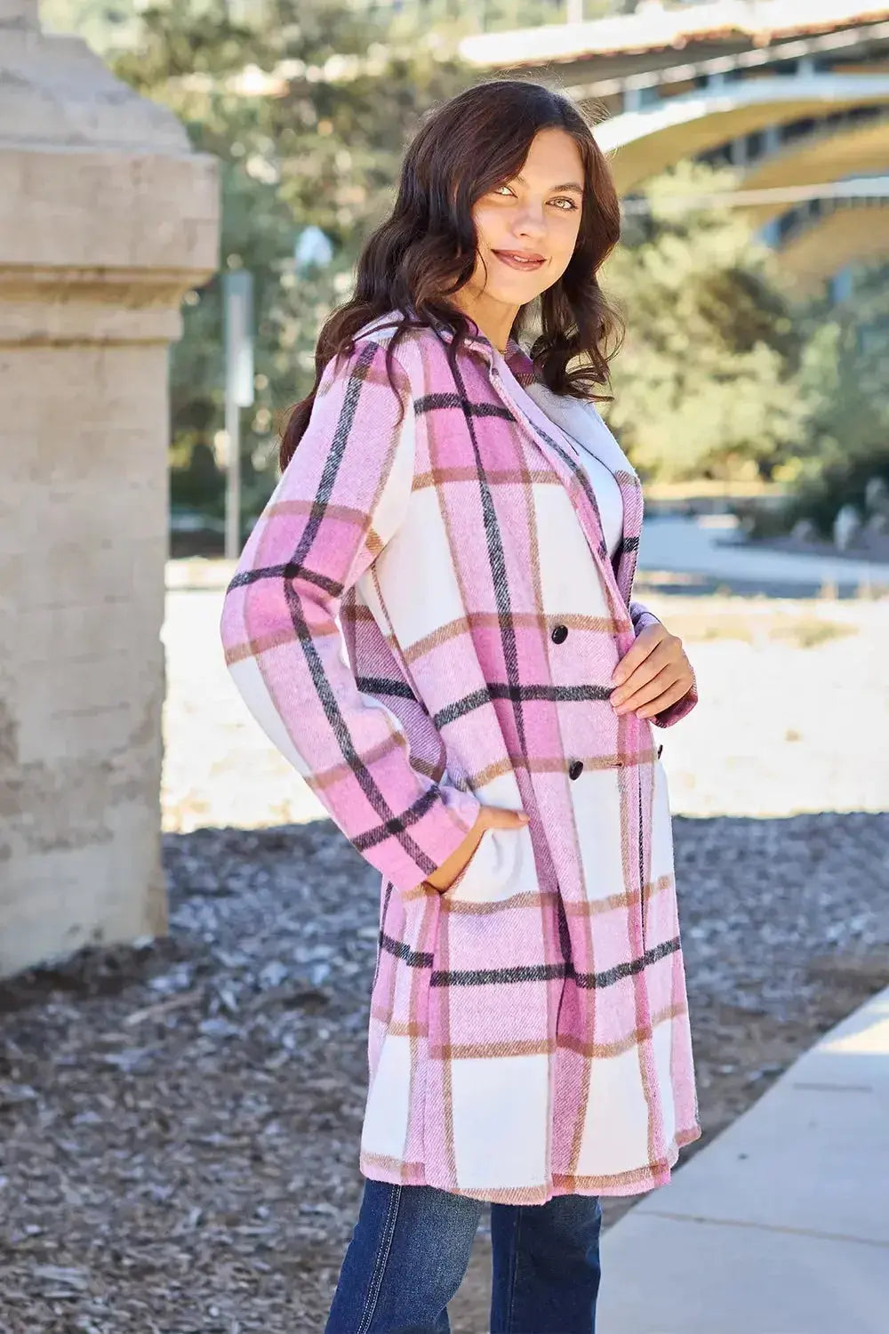 Women's classic plaid button-up lapel coat with wool-feel fabric, seasonal outerwear, stylish and warm for winter.