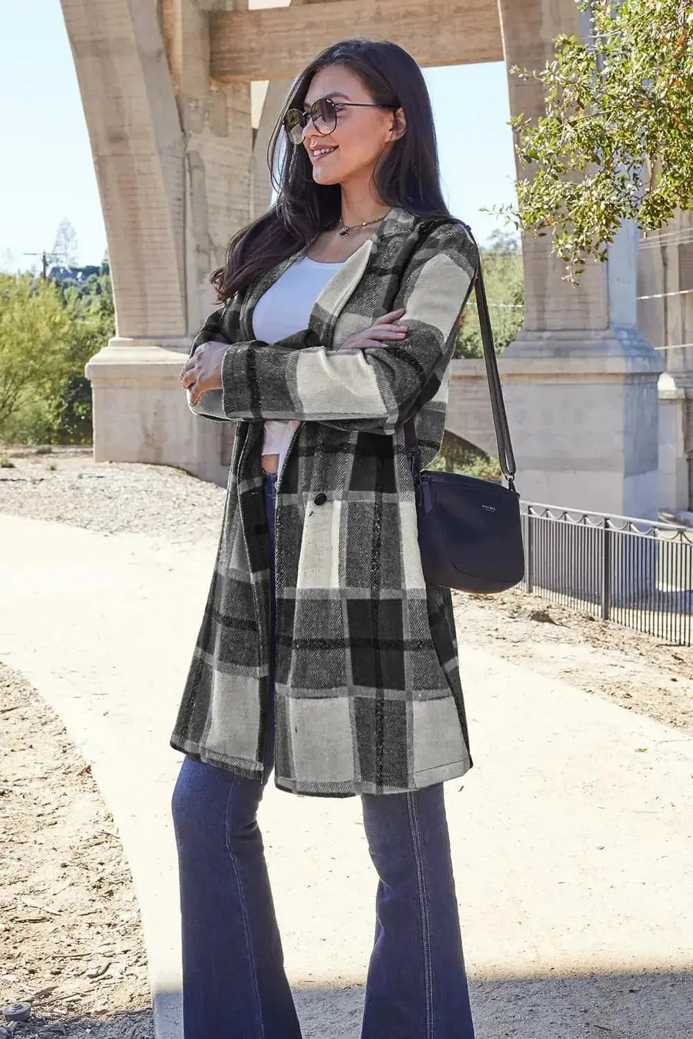 Women's classic plaid button-up lapel coat with wool-feel outerwear, featuring a stylish design and seasonal warmth.
