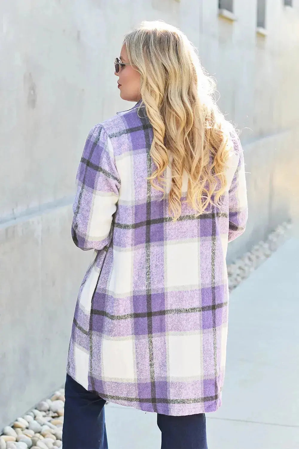 Women's classic plaid button-up lapel coat with wool-feel outerwear, featuring a stylish collar and seasonal warmth.