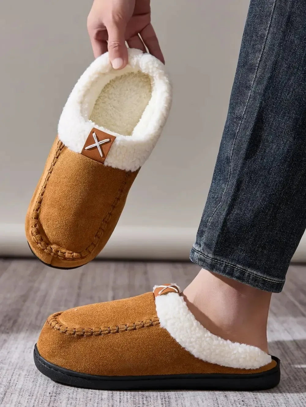 Contrast Round Toe Flat Slippers - Plush Fashion Hub