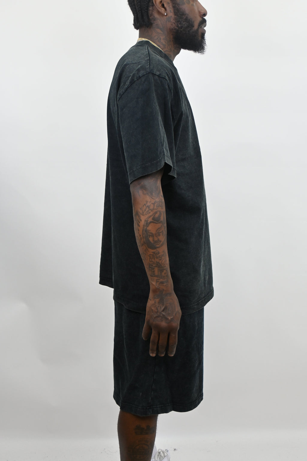 Stone washed ARMOR JEANS set featuring a stylish, casual clothing ensemble with a comfortable fit and modern design.