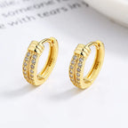 925 silver knot diamond earrings with a stylish, unique design featuring sparkling diamonds and intricate silver craftsmanship.