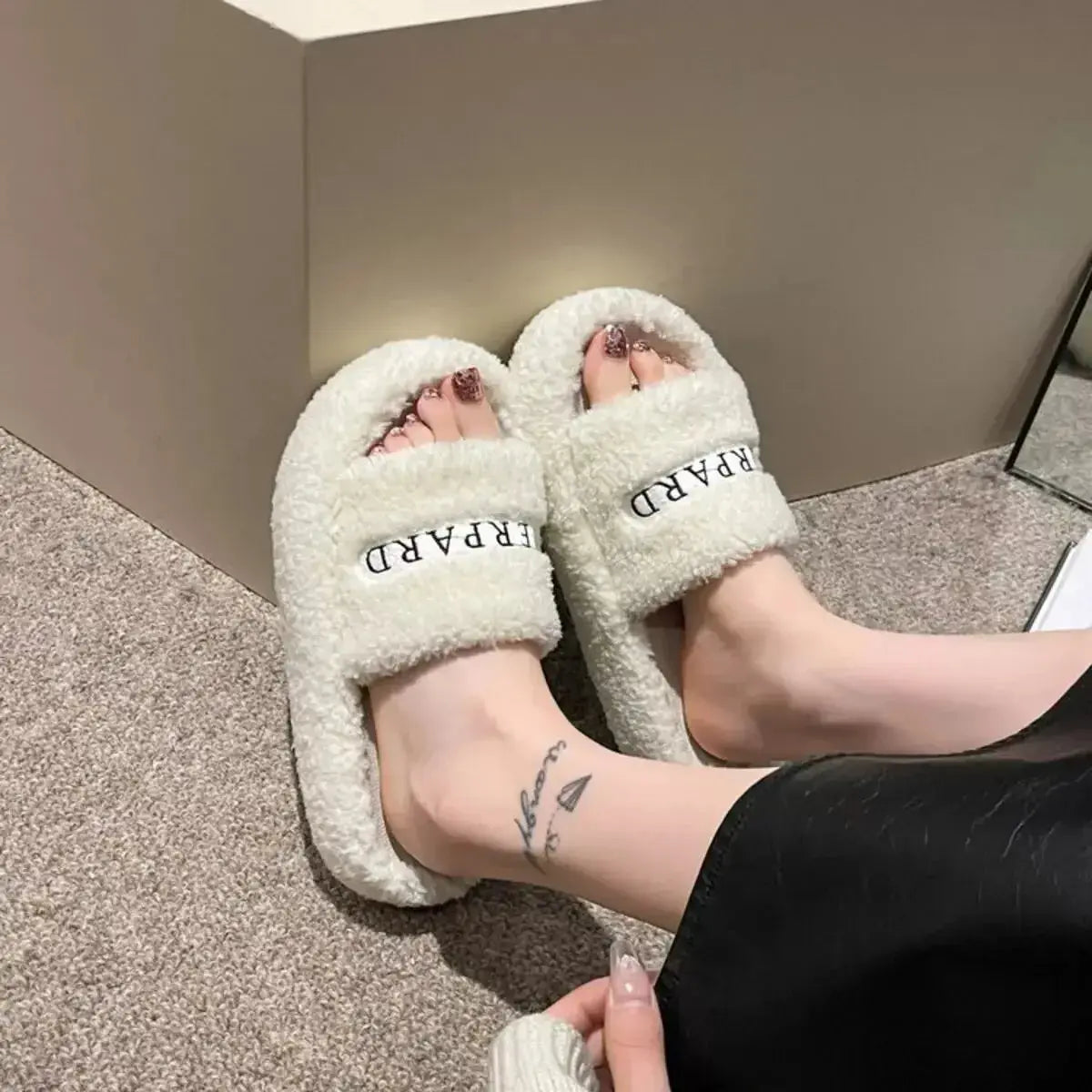 Ultra-soft fuzzy open toe slippers for women by Plush Fashion Hub, featuring plush faux fur and comfortable open-toe design.