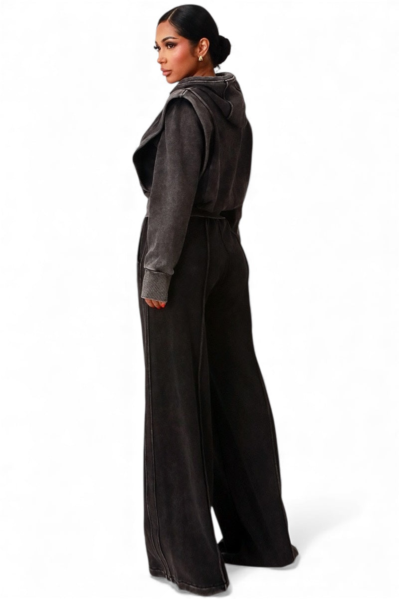 The House of Stylez crop hoodie and wide-leg sweat suit 2-piece set, featuring a cozy cropped hoodie and matching wide-leg pants.