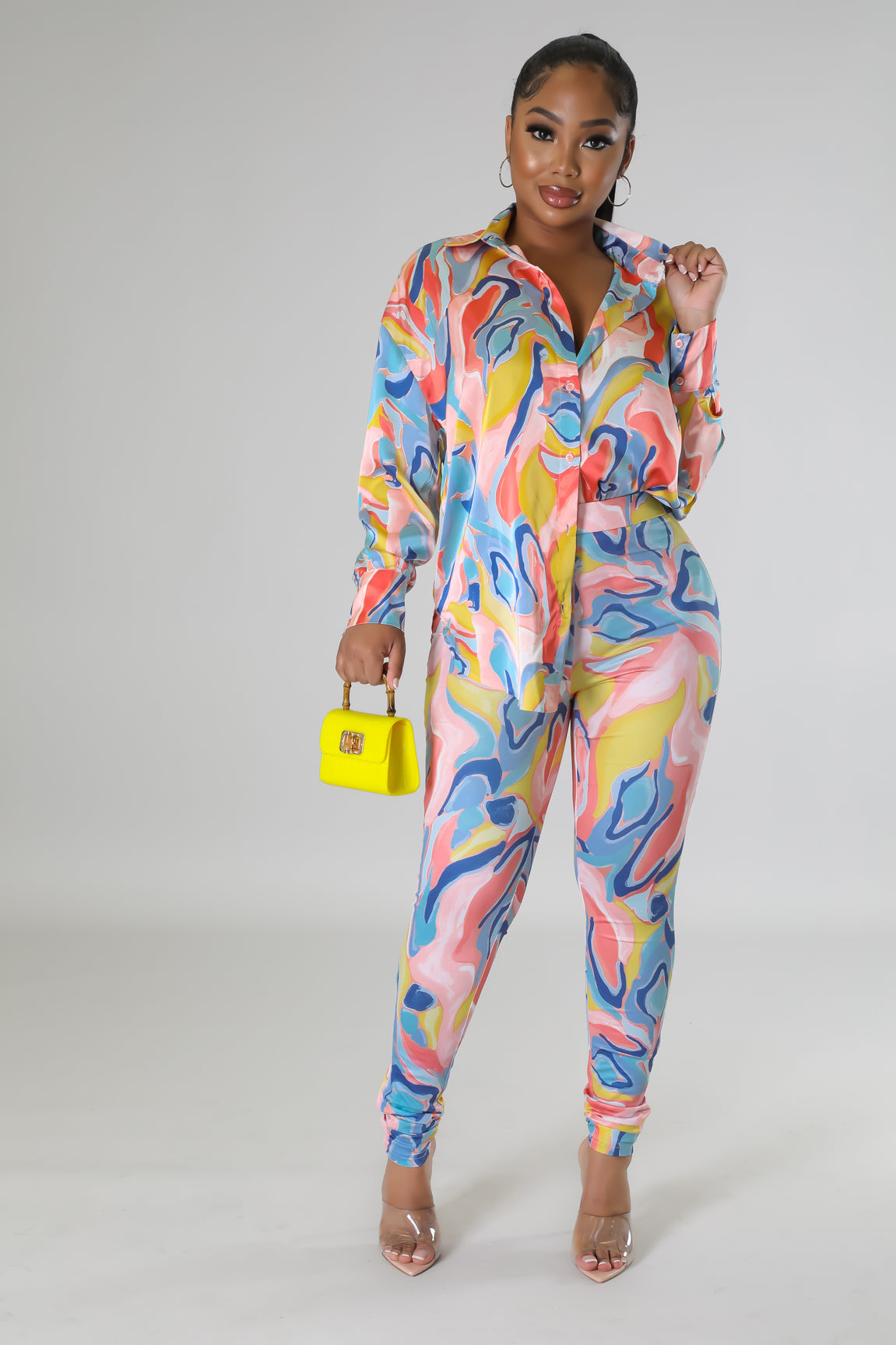 Fasheabe Misha Peach Legging Set featuring a fitted top and matching leggings, perfect for casual and active wear.