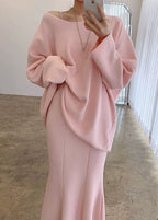 Soft Long-Sleeved Sweatshirt & Hip-Wrapped Fishtail Skirt Set