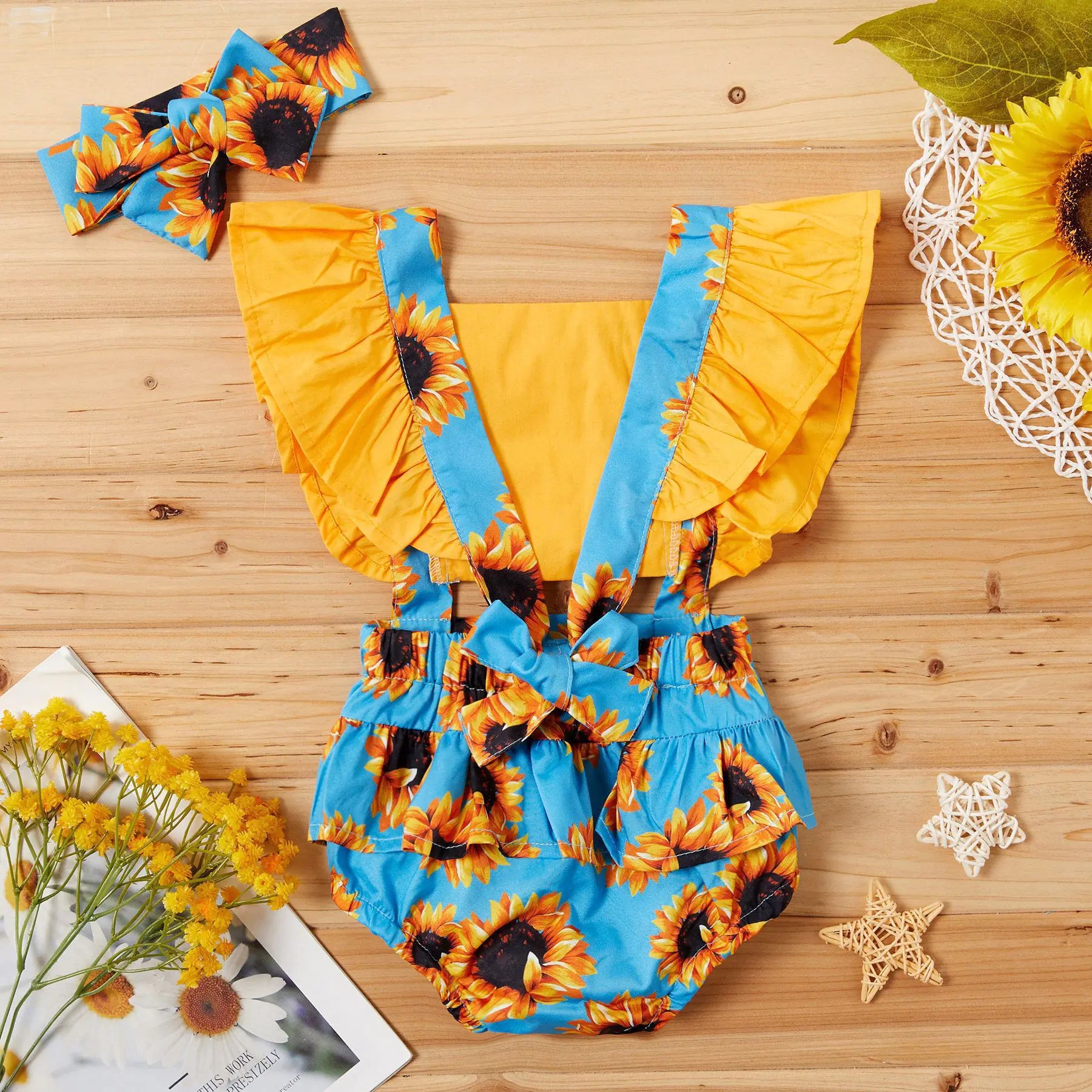 Girls' jumpsuit with suspenders in stylish design, featuring trendy details from Trendy Attic Store01