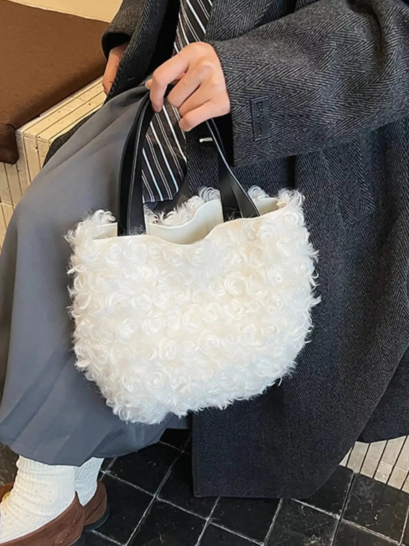 Lightweight Fluffy Handbag - Plush Fashion Hub