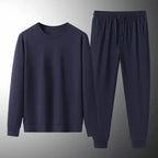 Men's plush fashion hub two-piece sweatshirt and jogger set, soft stretch lounge suit for spring and autumn comfort.