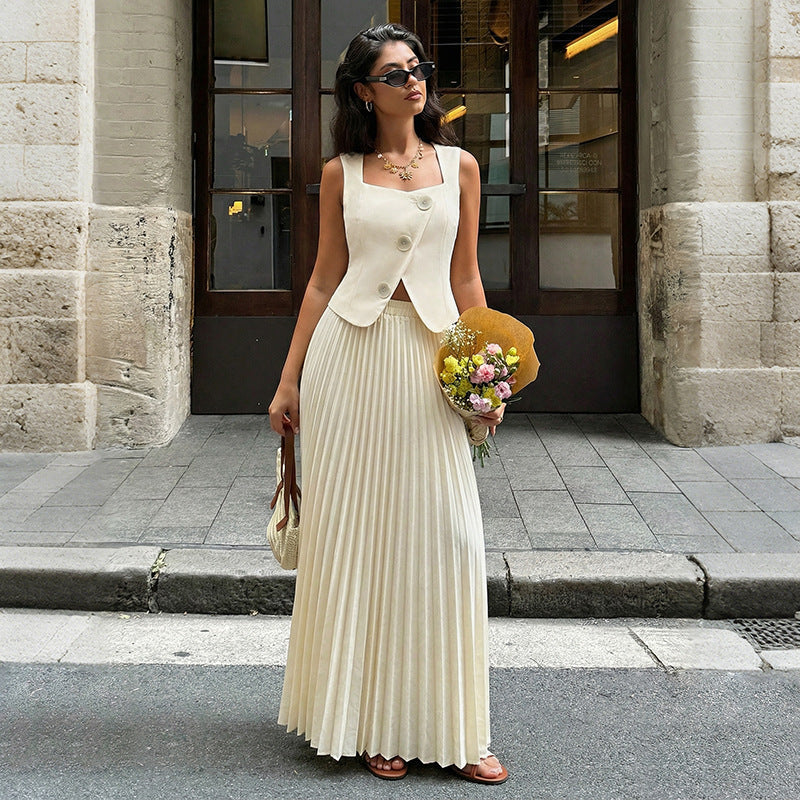 Elegant women's summer pleated skirt two-piece set from Plush Fashion Hub, featuring a stylish, lightweight design with a flowing silhouette.