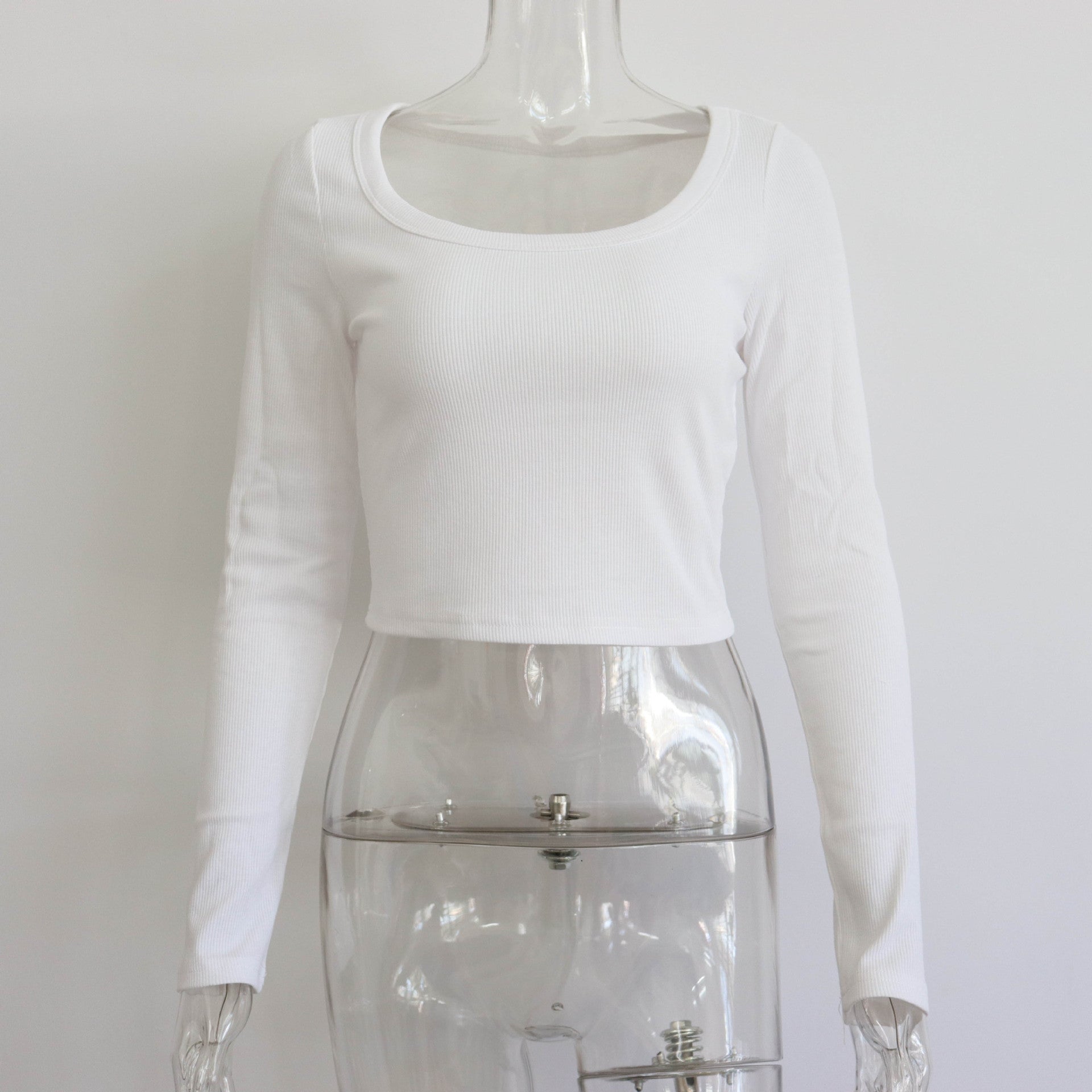 Women’s large round neck long sleeve ribbed knit top, casual and slim fit, perfect for autumn and winter wear.