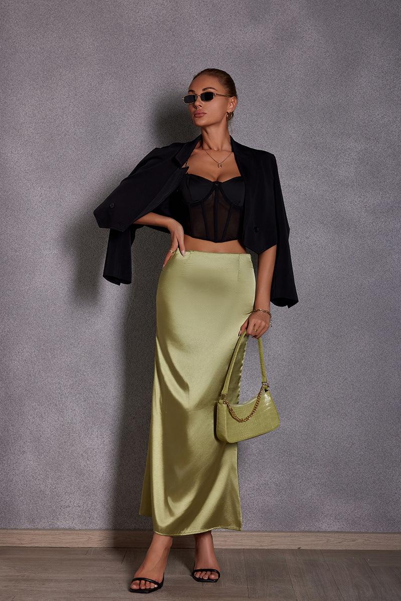 Bella Mia satin skirt for women, casual spring and summer artificial silk hip skirt with a stylish satin finish.