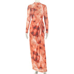 Elegant women's long sleeve dress with round neckline, color-matching hip skirt, ideal for autumn and winter fashion.