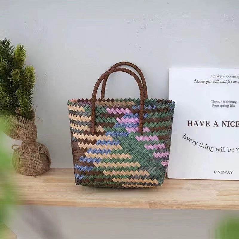 Retro color portable straw woven bag by Bella Mia, square hand-woven beach bag ideal for vacation and summer outings.