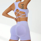 Bella Mia peach hip shorts, seamless shockproof push-up yoga pants with back support, ideal for workout and exercise training.