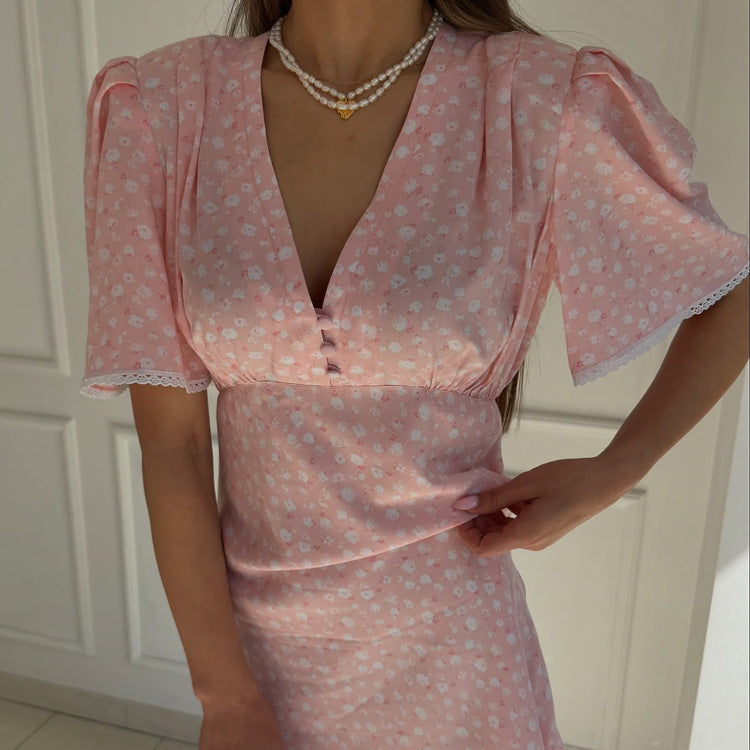 Women’s summer floral dress by Plush Fashion Hub, casual V-neck short sleeve dress with high waist and short length.