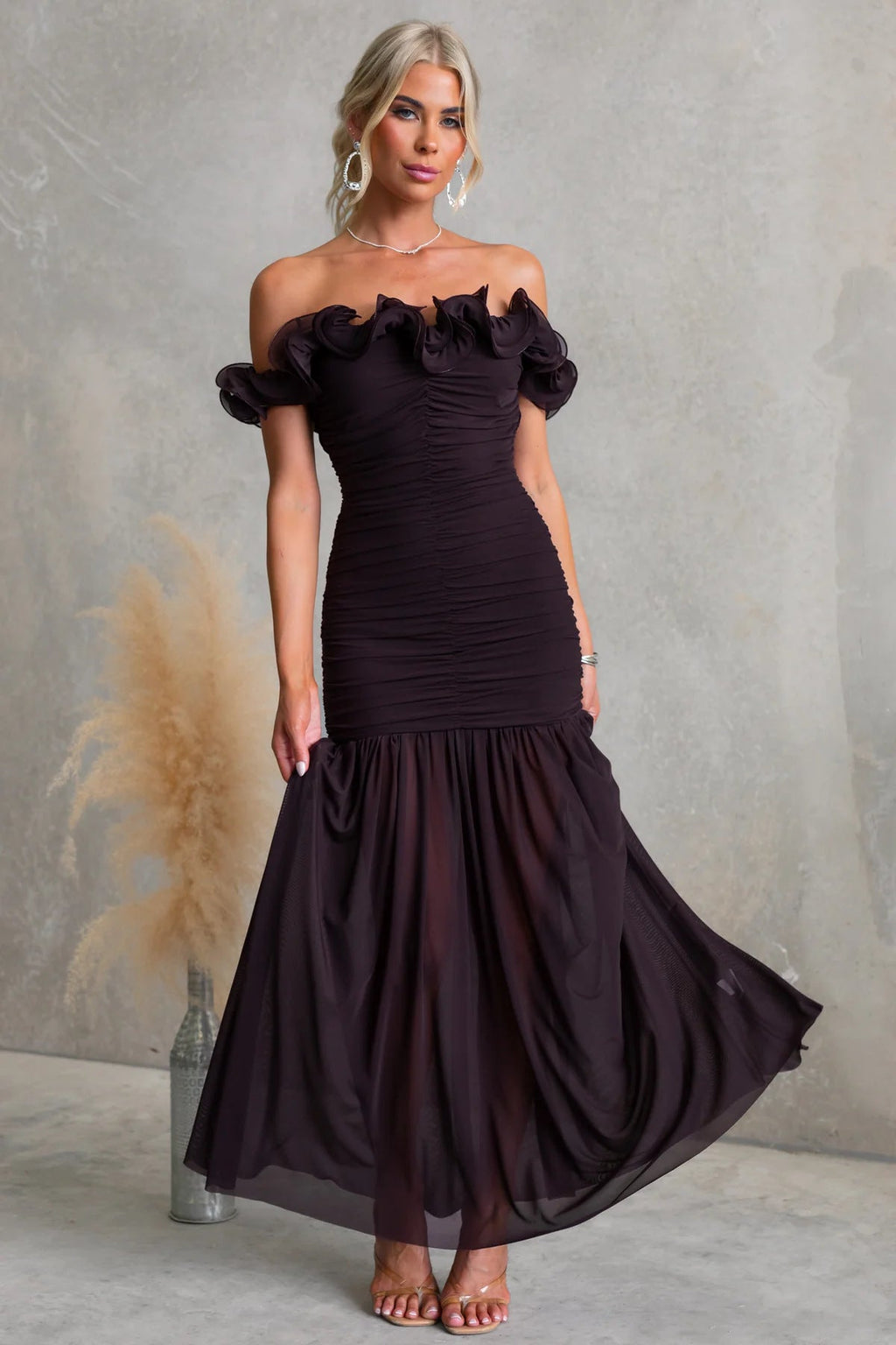 Solid color mesh off-shoulder dress by Plush Fashion, slim fit, perfect for summer vacation and stylish spring wear.