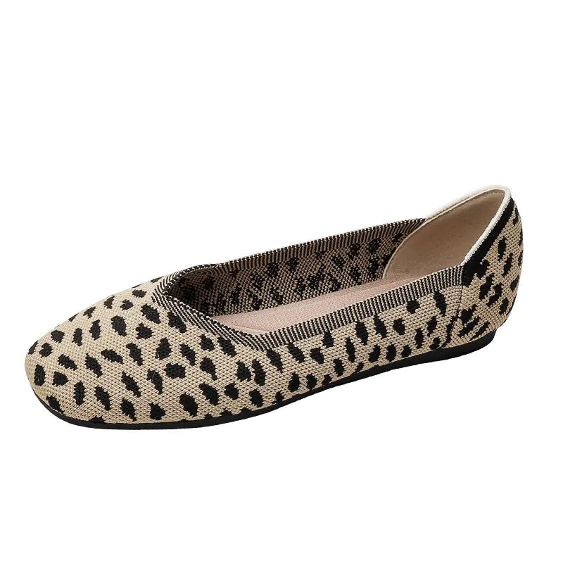 Beijing style woven flat shoes for women with intricate pattern, comfortable slip-on design, from Trendy Attic Store01.