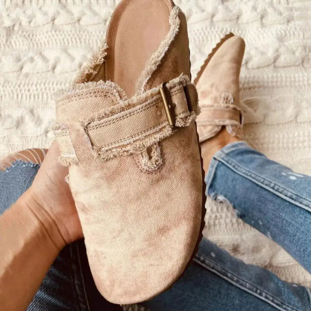 Women’s round toe flat loafers by Plush Fashion Hub, casual slip-on footwear with a comfortable, versatile design.